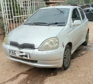 Toyota Vitz 2005 Silver