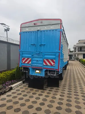 Isuzu NMR 3000cc
