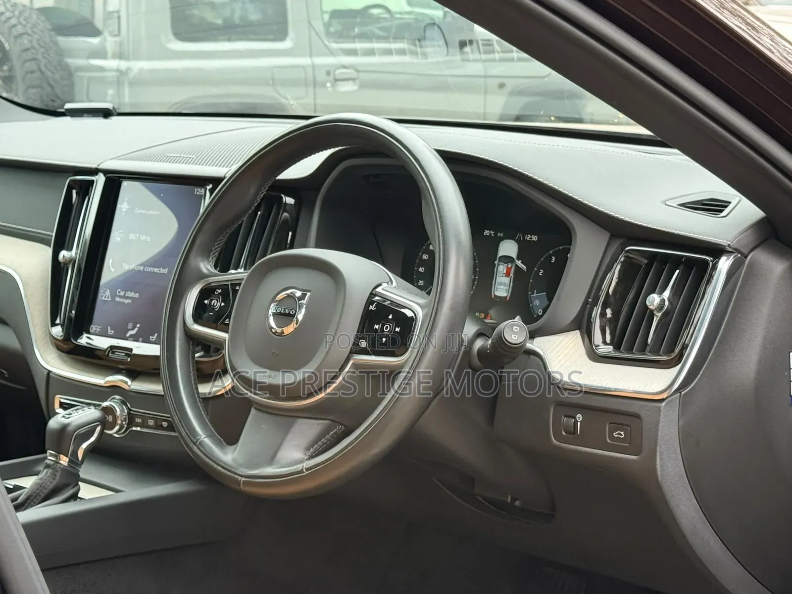 Volvo XC60 2019 Brown