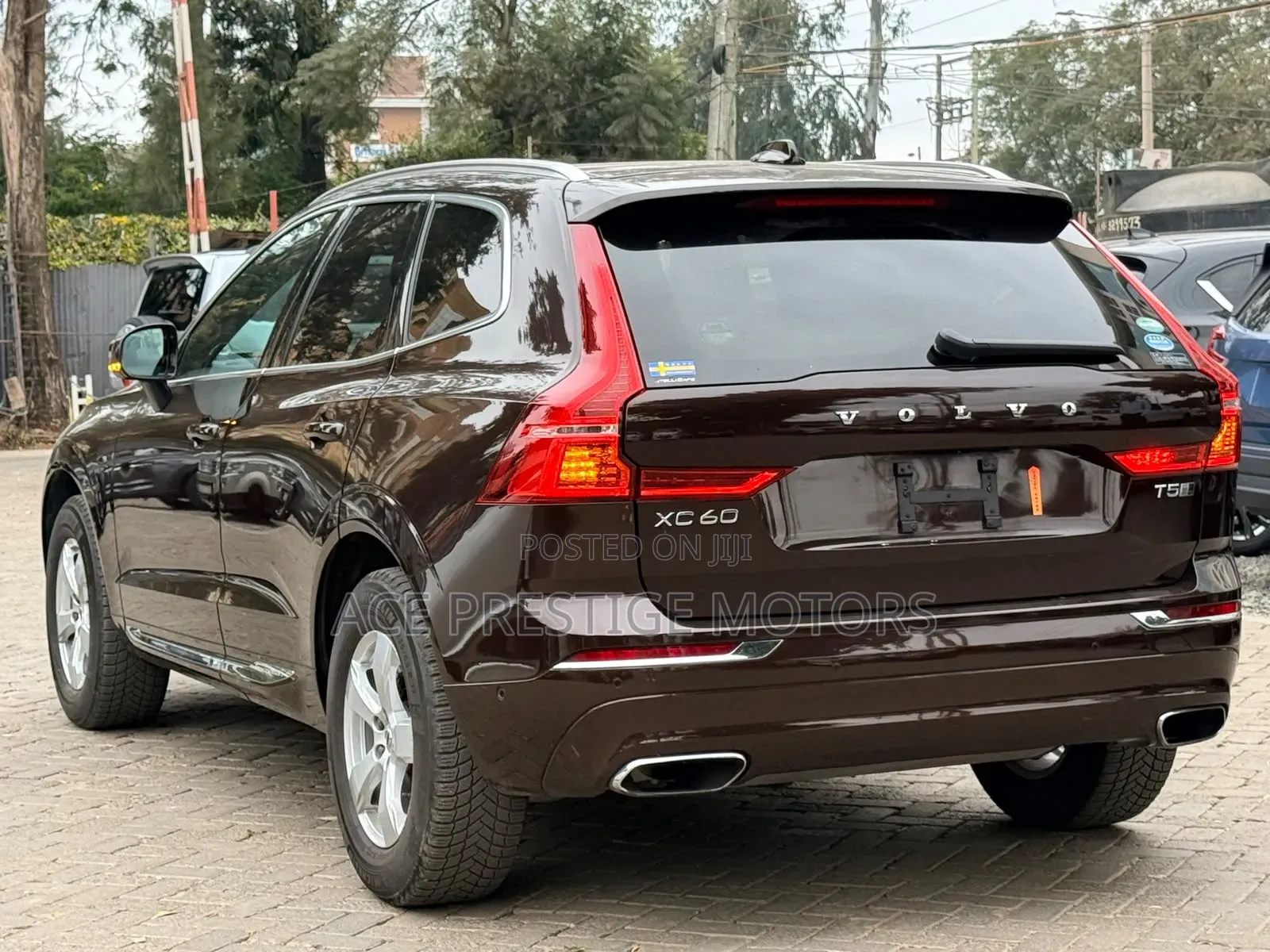 Volvo XC60 2019 Brown