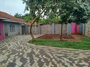 4bdrm Bungalow in Karen for rent