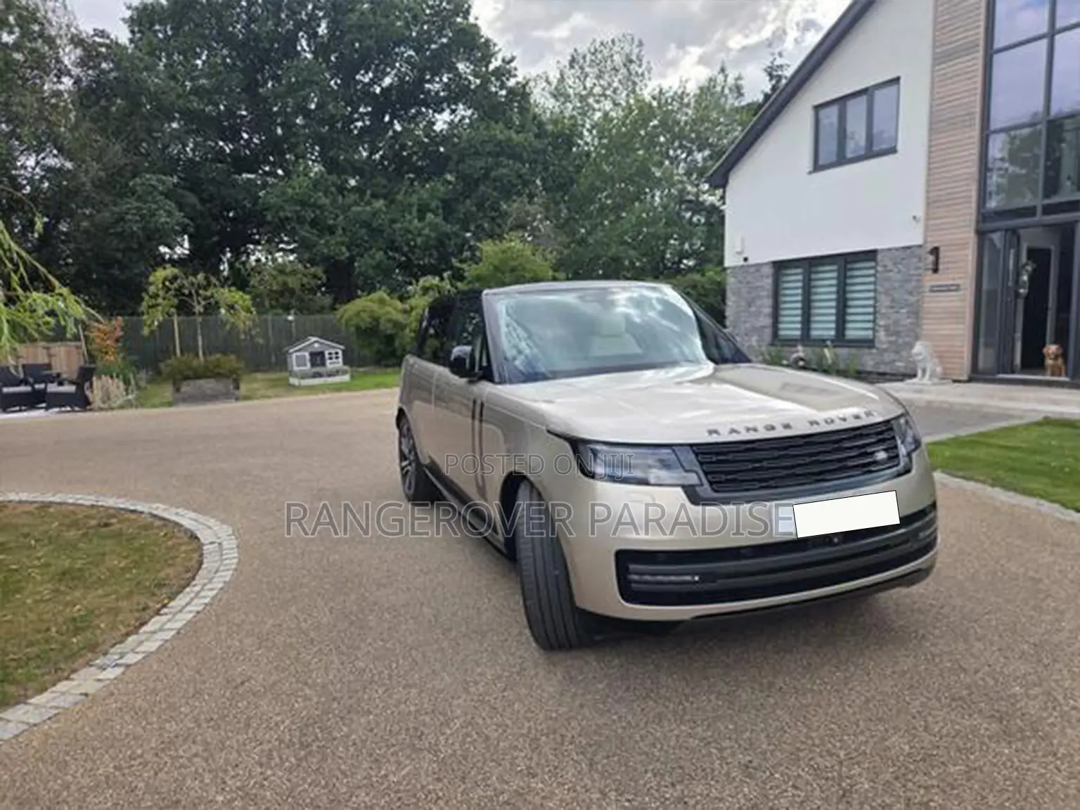 Land Rover Range Rover 2023 Gold