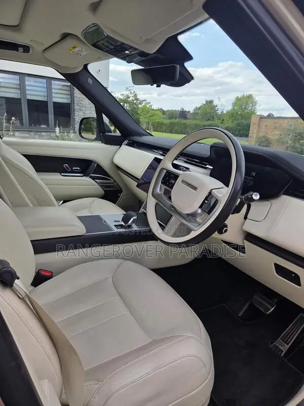 Land Rover Range Rover 2023 Gold