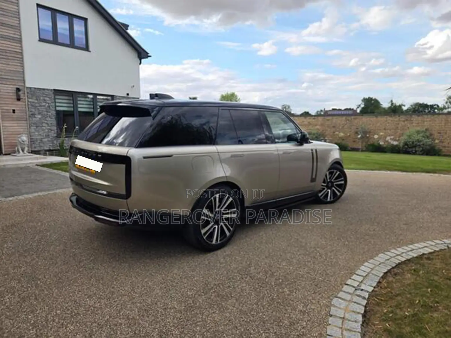 Land Rover Range Rover 2023 Gold
