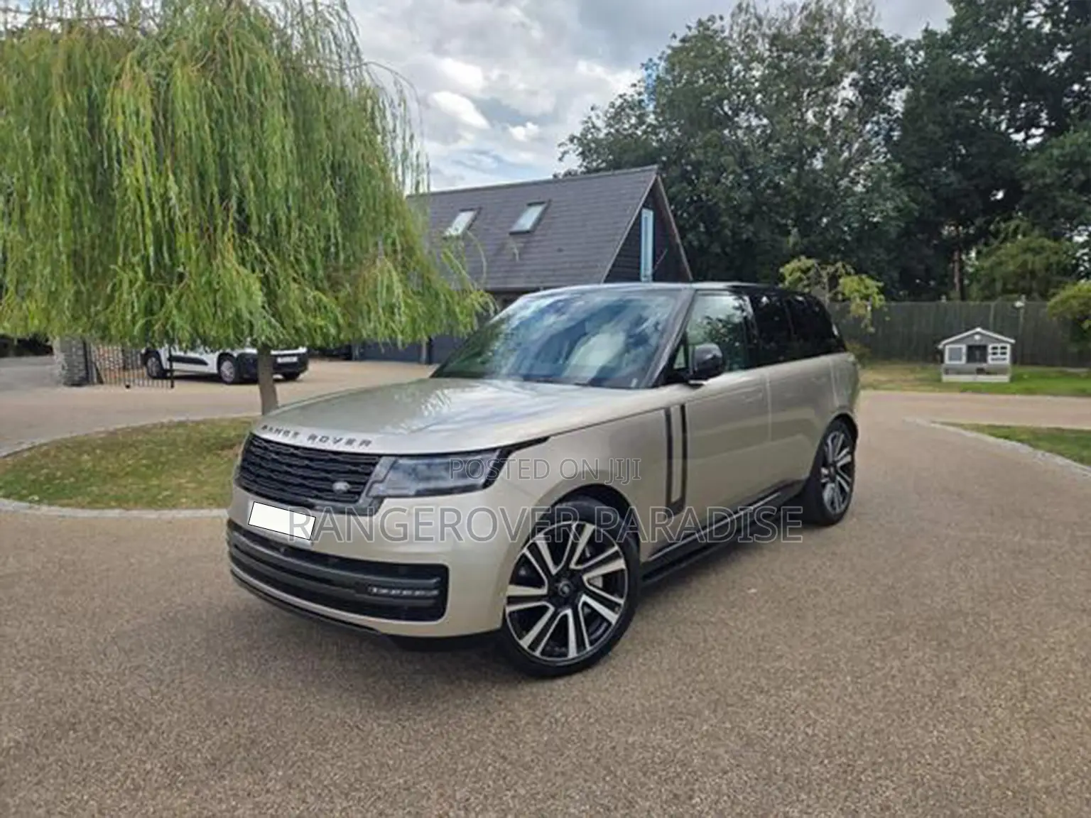 Land Rover Range Rover 2023 Gold