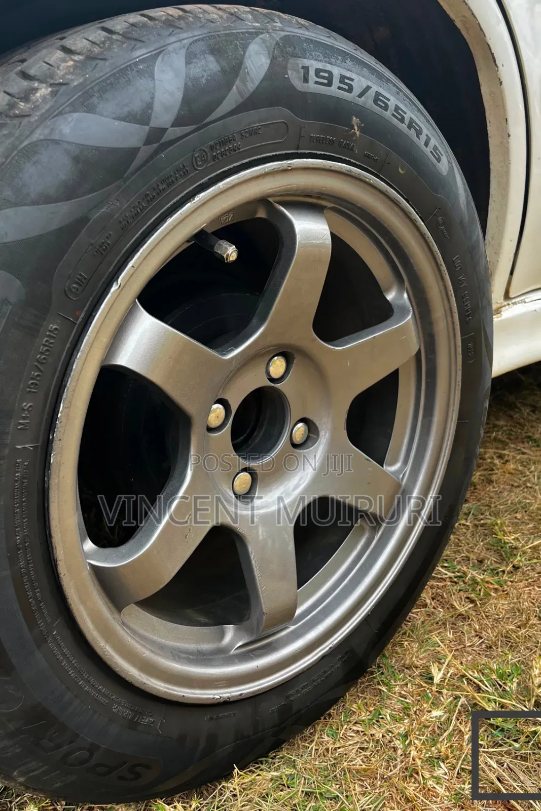 Toyota Carib 2001 White