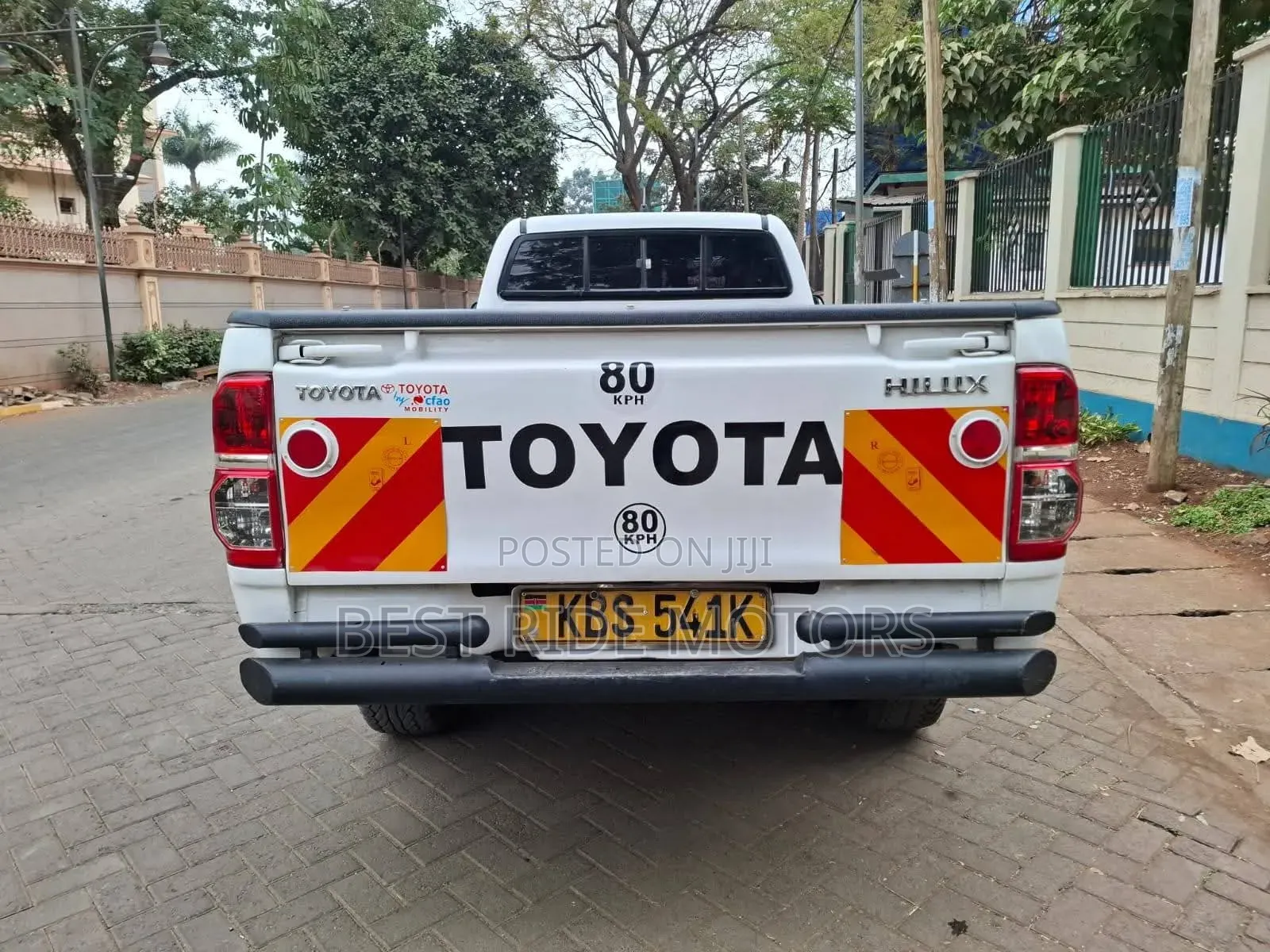 Toyota Hilux 2.5 D-4D 4X4 SRX 2012 Pearl