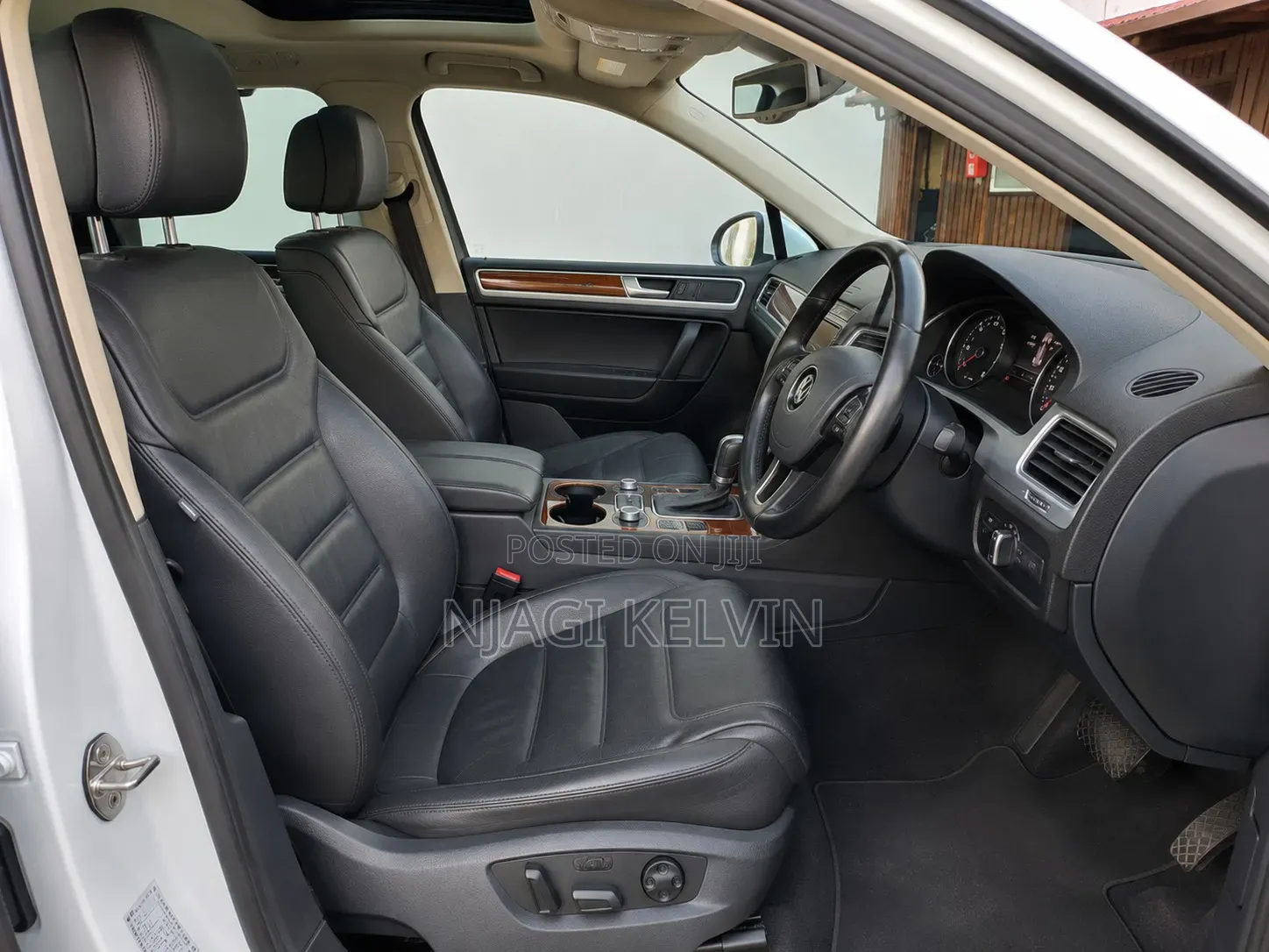 Volkswagen Touareg 2016 White