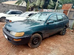 Toyota Corolla 2000 Blue