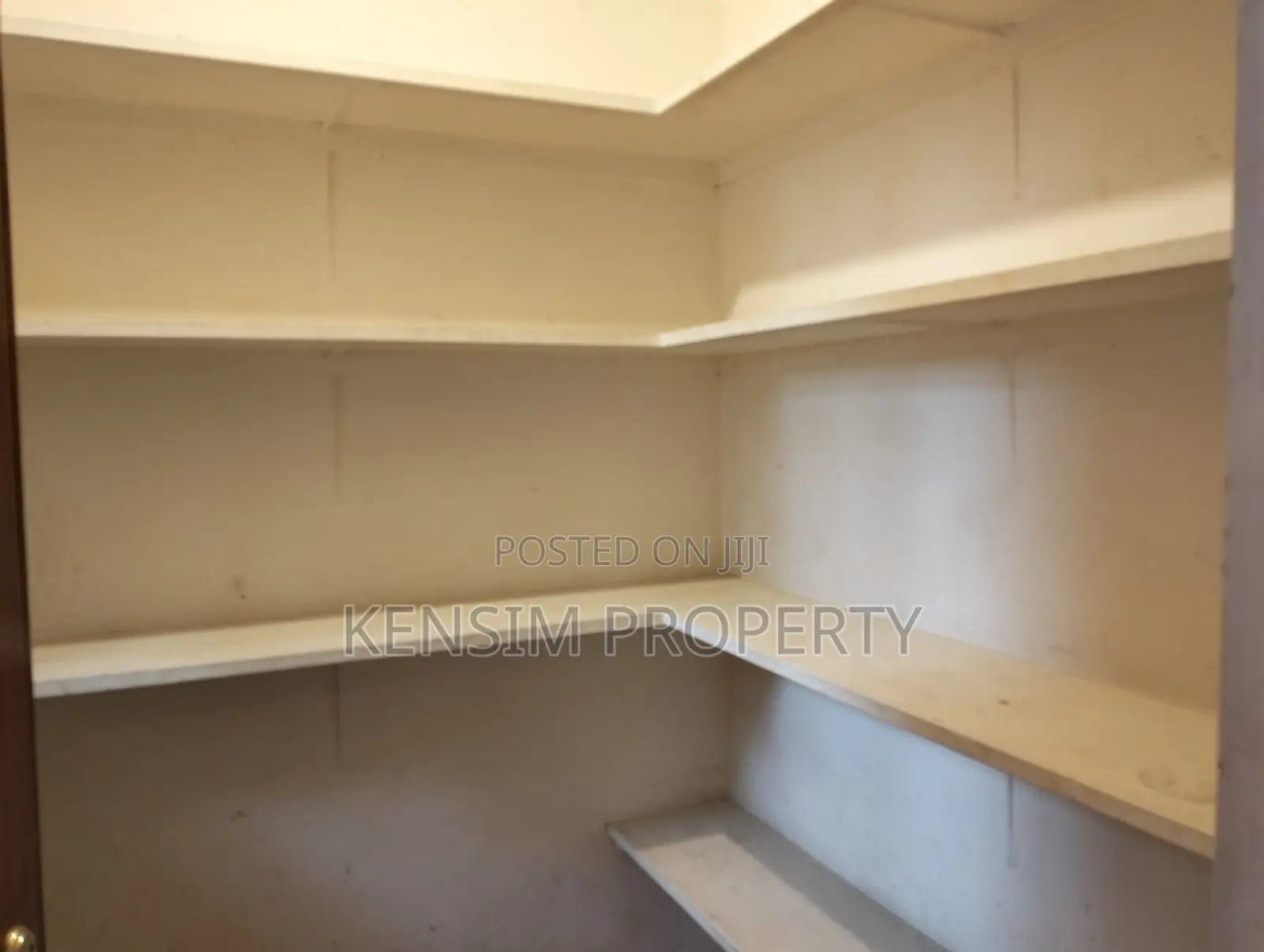 4bdrm House in Nairobi Central for rent