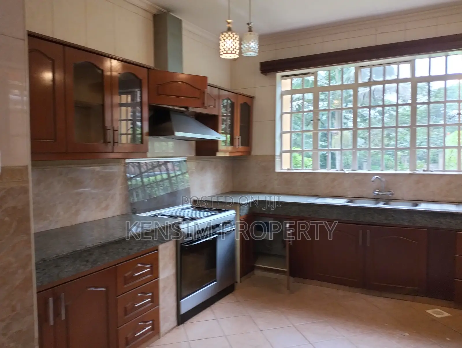 4bdrm House in Nairobi Central for rent