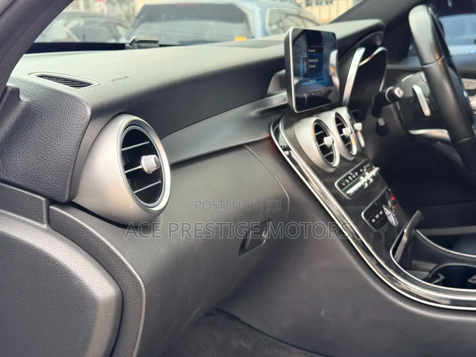 Mercedes-Benz C200 2019 Gray