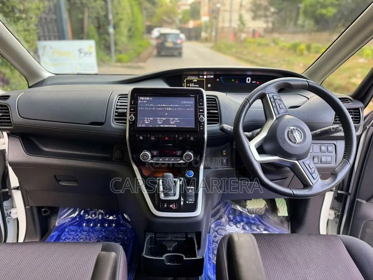 Nissan Serena 2019 White