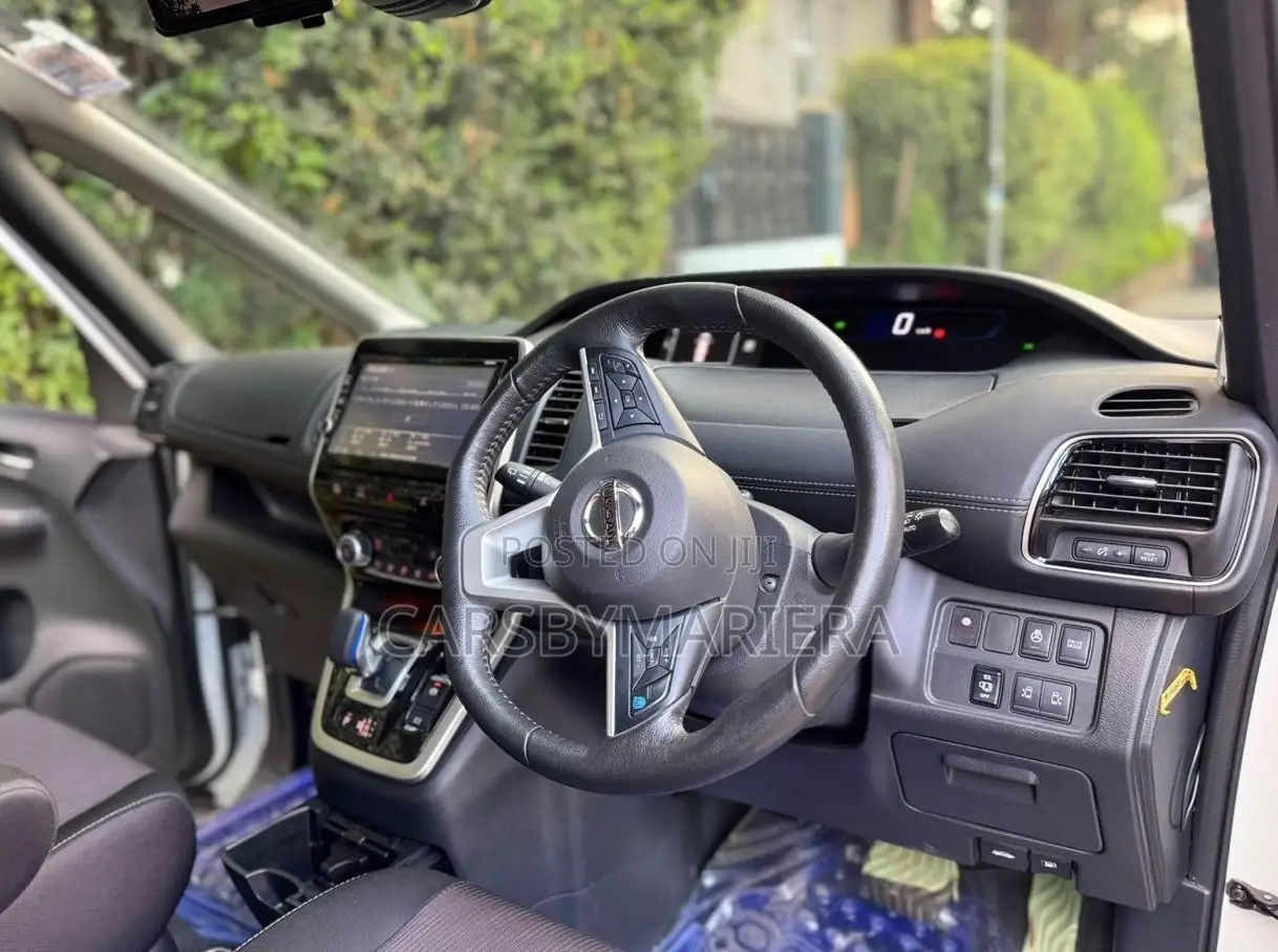 Nissan Serena 2019 White