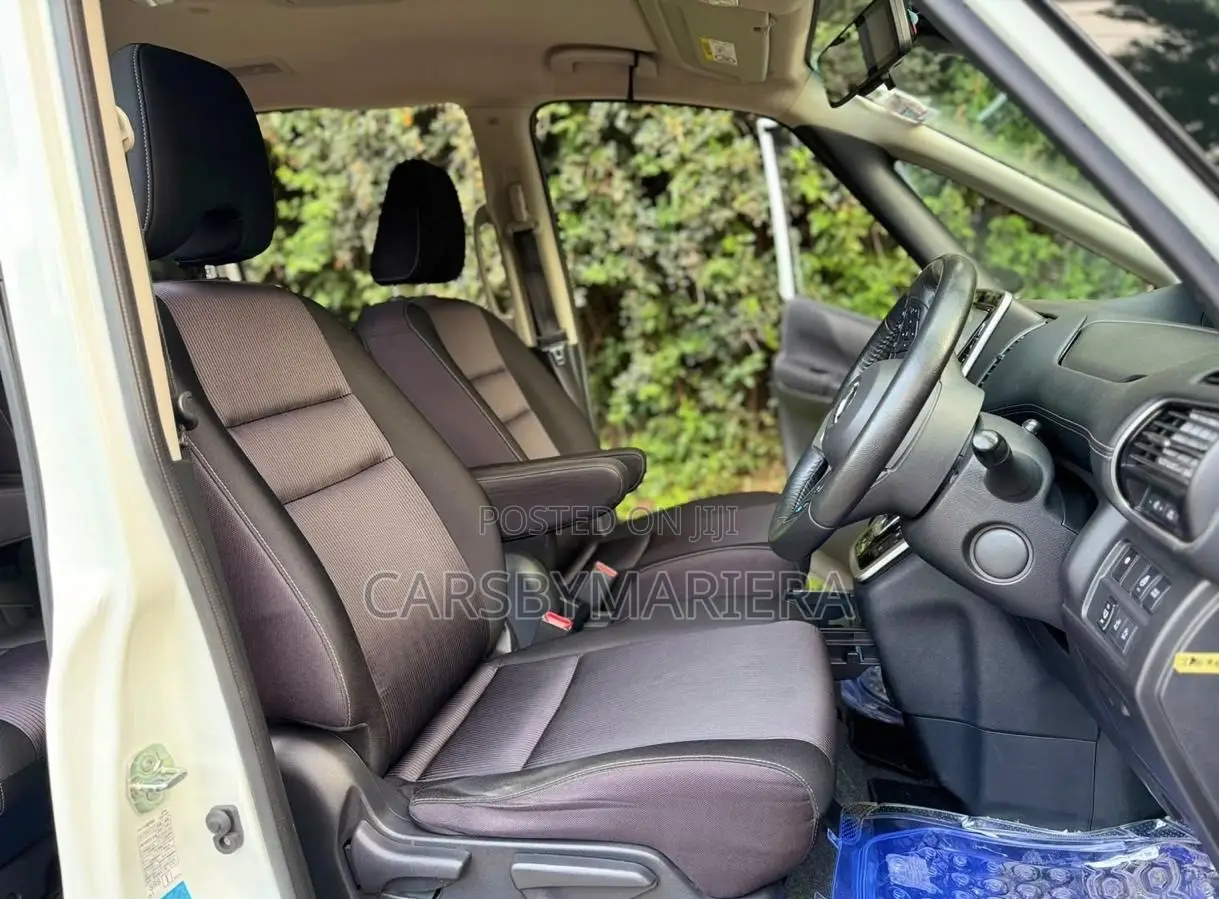 Nissan Serena 2019 White