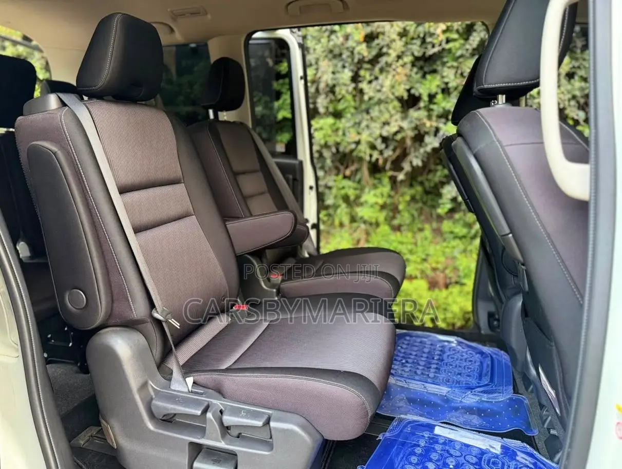 Nissan Serena 2019 White
