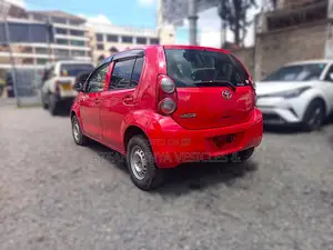 Toyota Passo 1.0 FWD 2015 Red