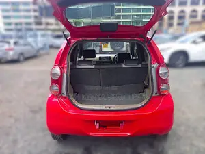 Toyota Passo 1.0 FWD 2015 Red