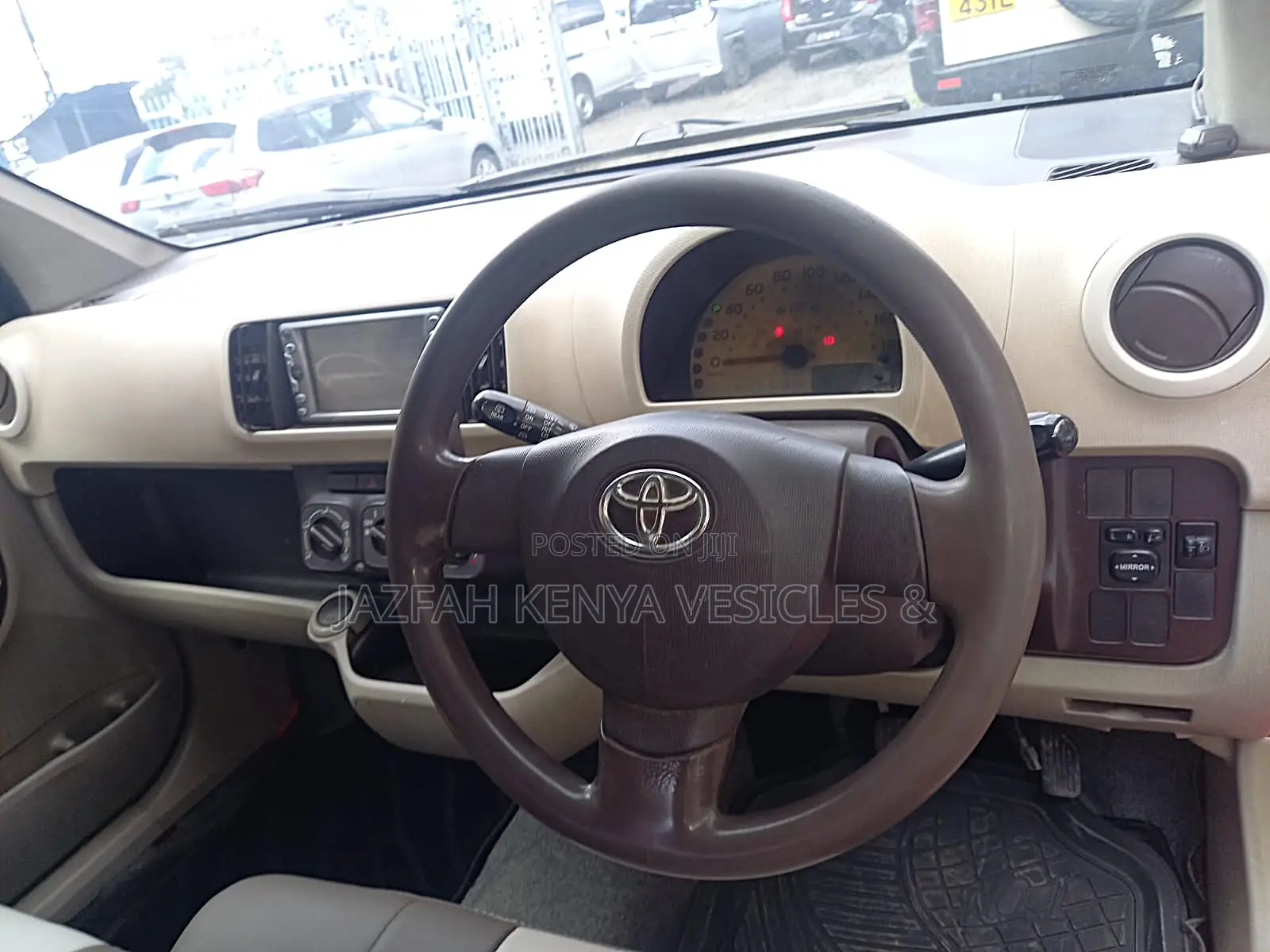 Toyota Passo 1.0 FWD 2015 Red