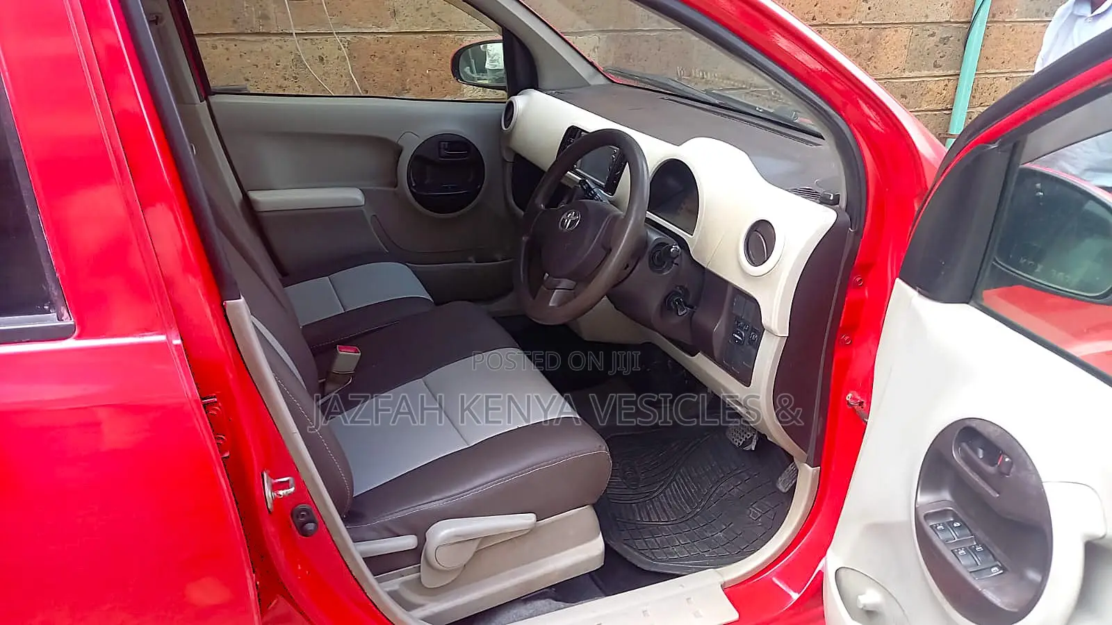 Toyota Passo 1.0 FWD 2015 Red