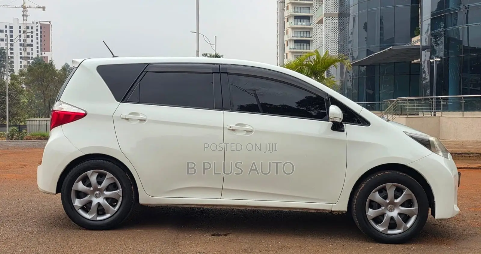 Toyota Ractis 2012 White