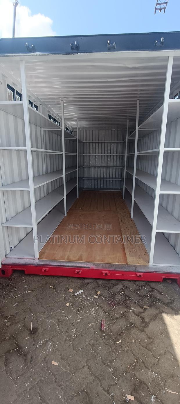 20ft Storage Container - thumbnail 2