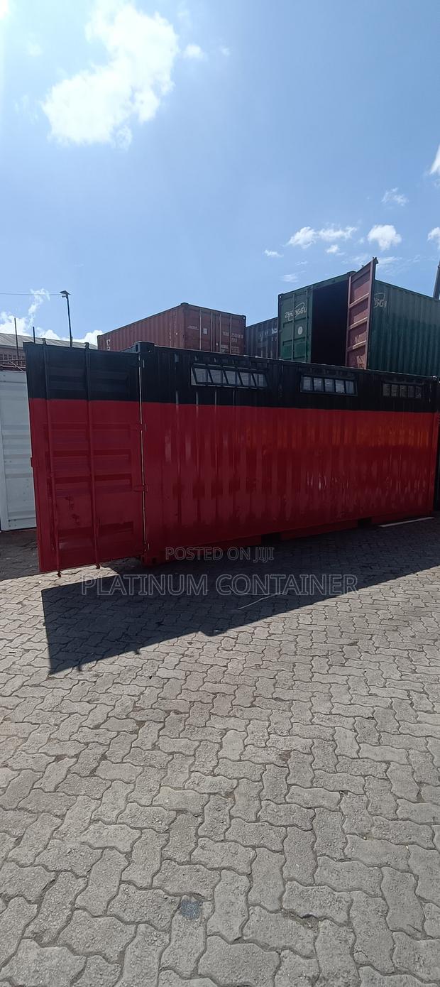 20ft Storage Container - thumbnail 3