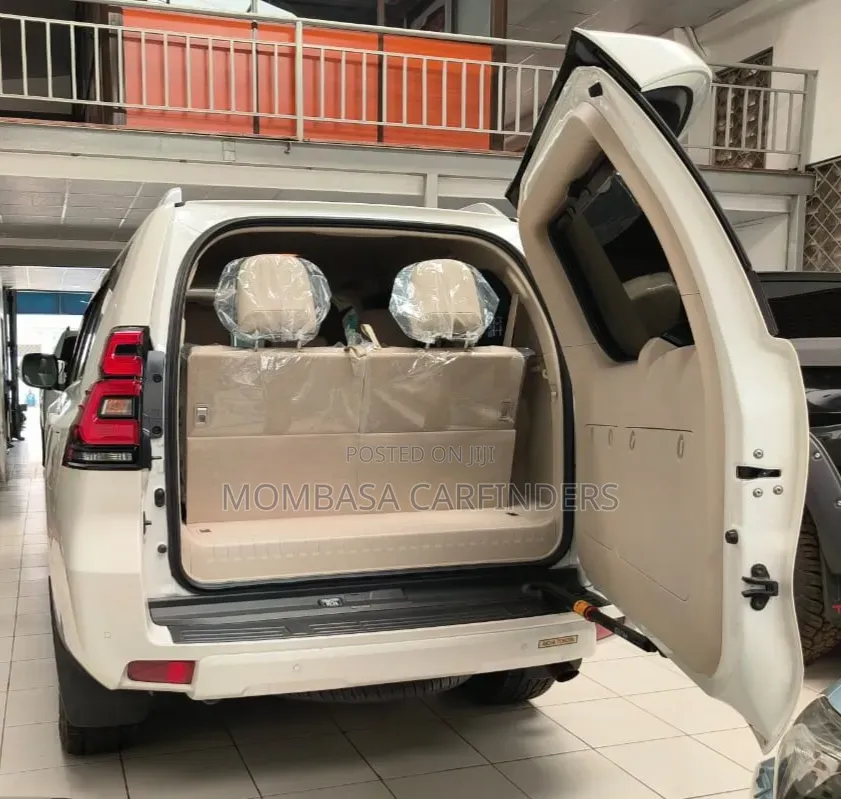 Toyota Land Cruiser Prado 2020 White