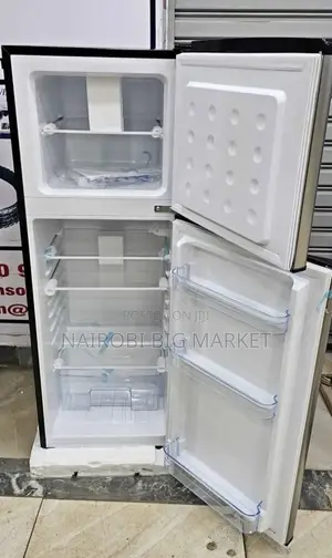 Von 138 Litres Fridge With Toughened Glass Shelves