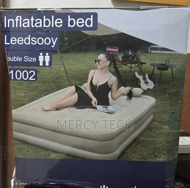 One-Click Inflation Inflatable Bed - main view