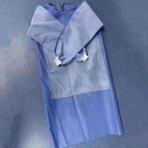 Ruishu Re-Inforced Surgical Gowns - main view