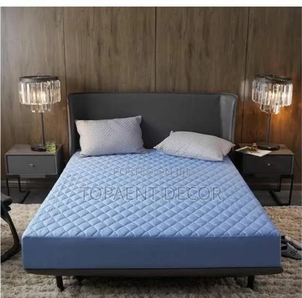 Blue Non Allergens Waterproof Mattress Protector - main view