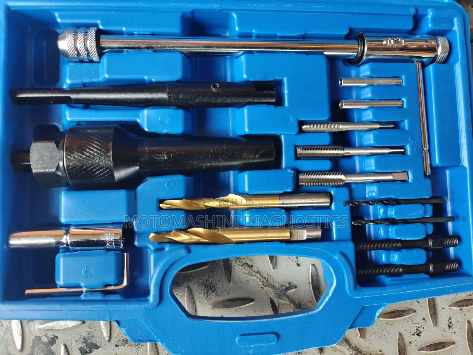 Damaged Vehicle Engine Heater Glow Plug Removal Tool Kit