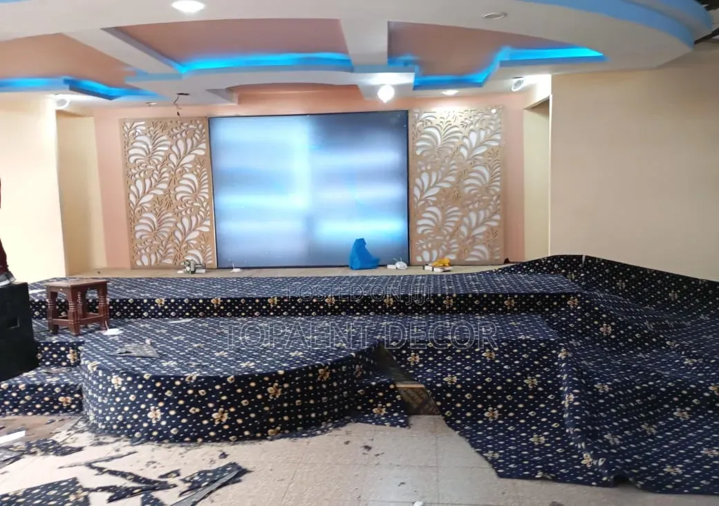 Altar Vip Dotted Wall to Wall Carpets