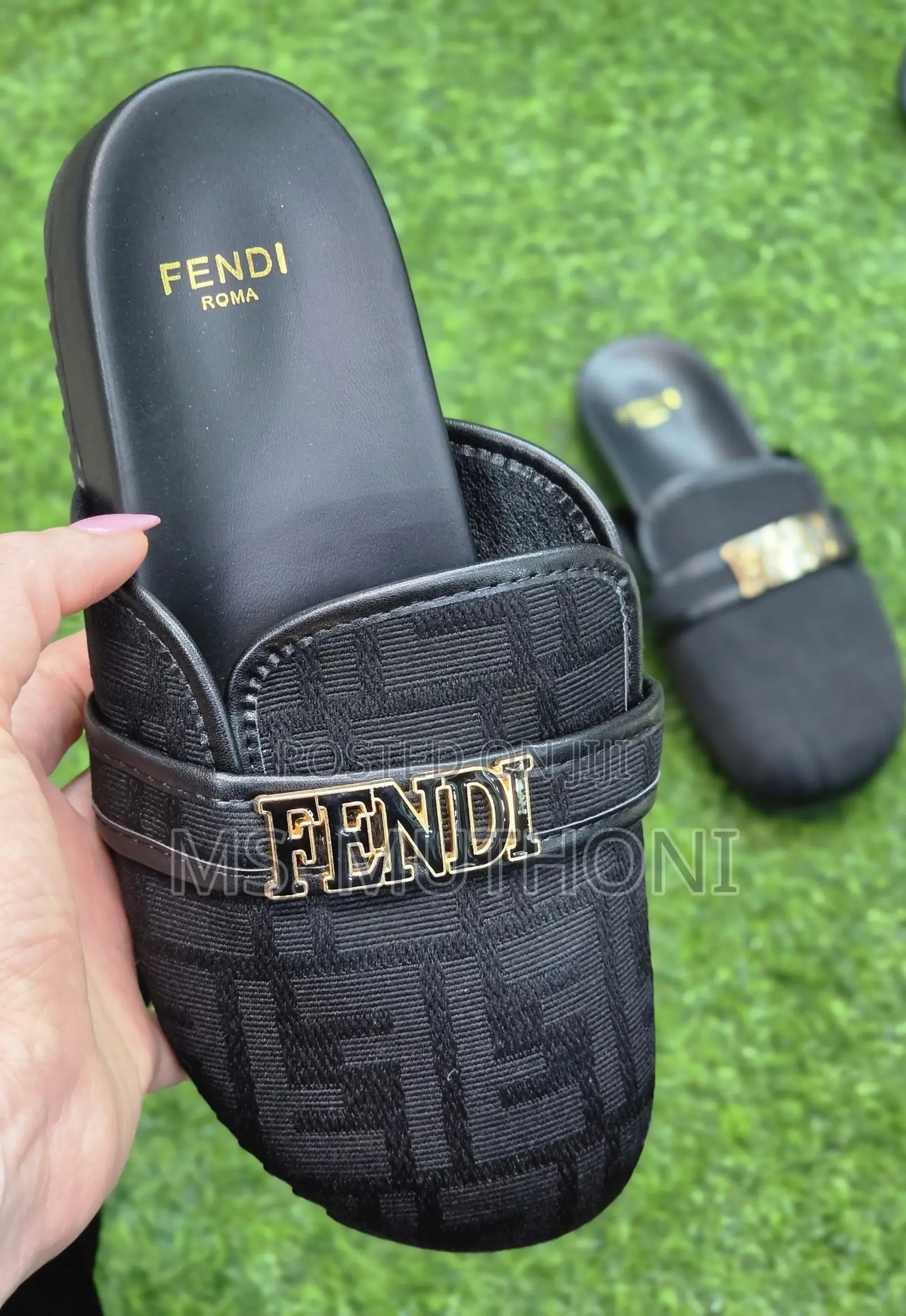 Ladies Fendi Roma Slides Size 37-41