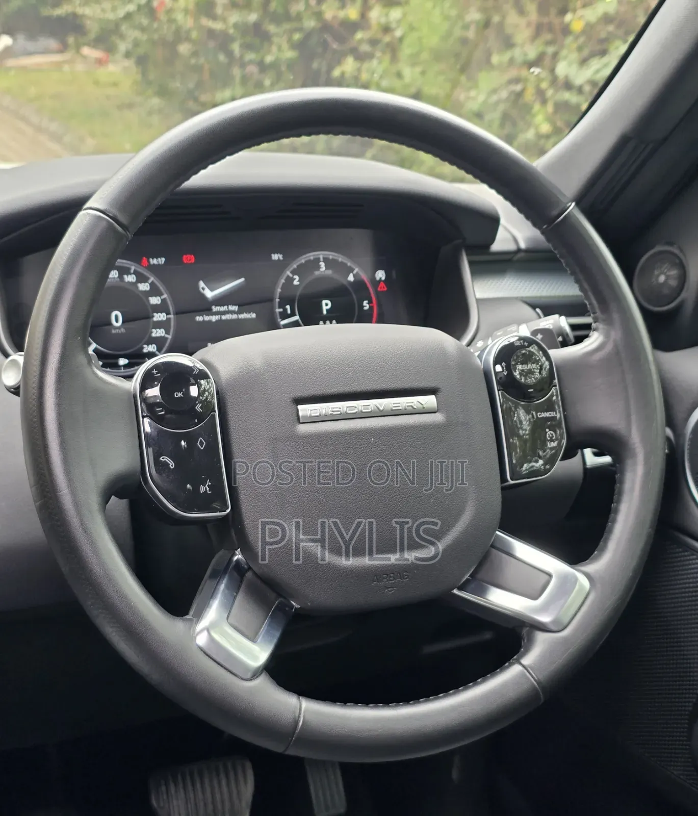 Land Rover Discovery 2019 White