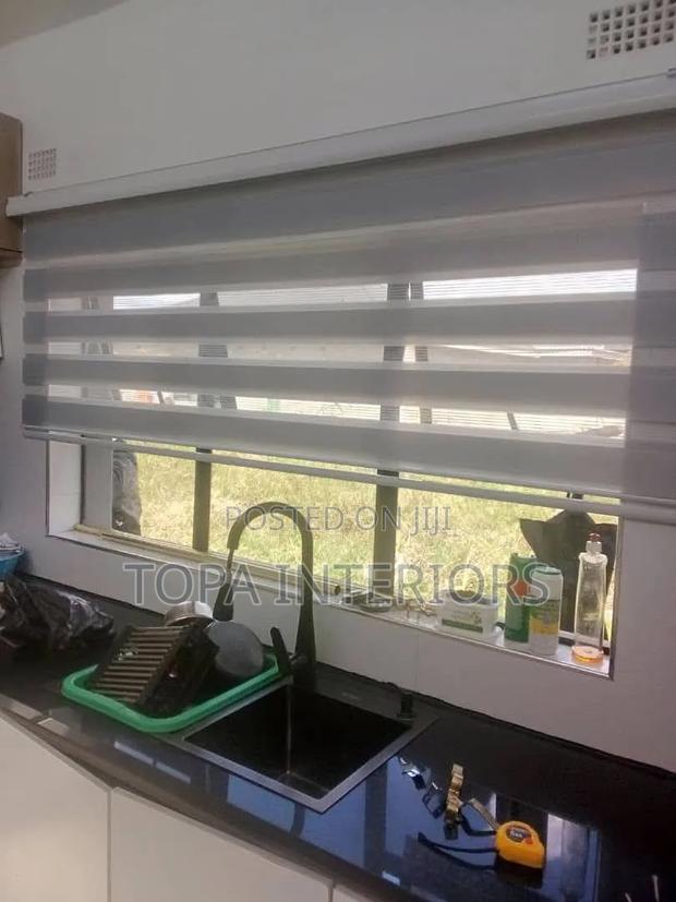 Adjustable Premium Horizontal Home and Office Roller Blinds - thumbnail 2