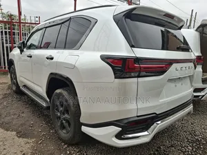 Lexus LX 600 2022 Pearl