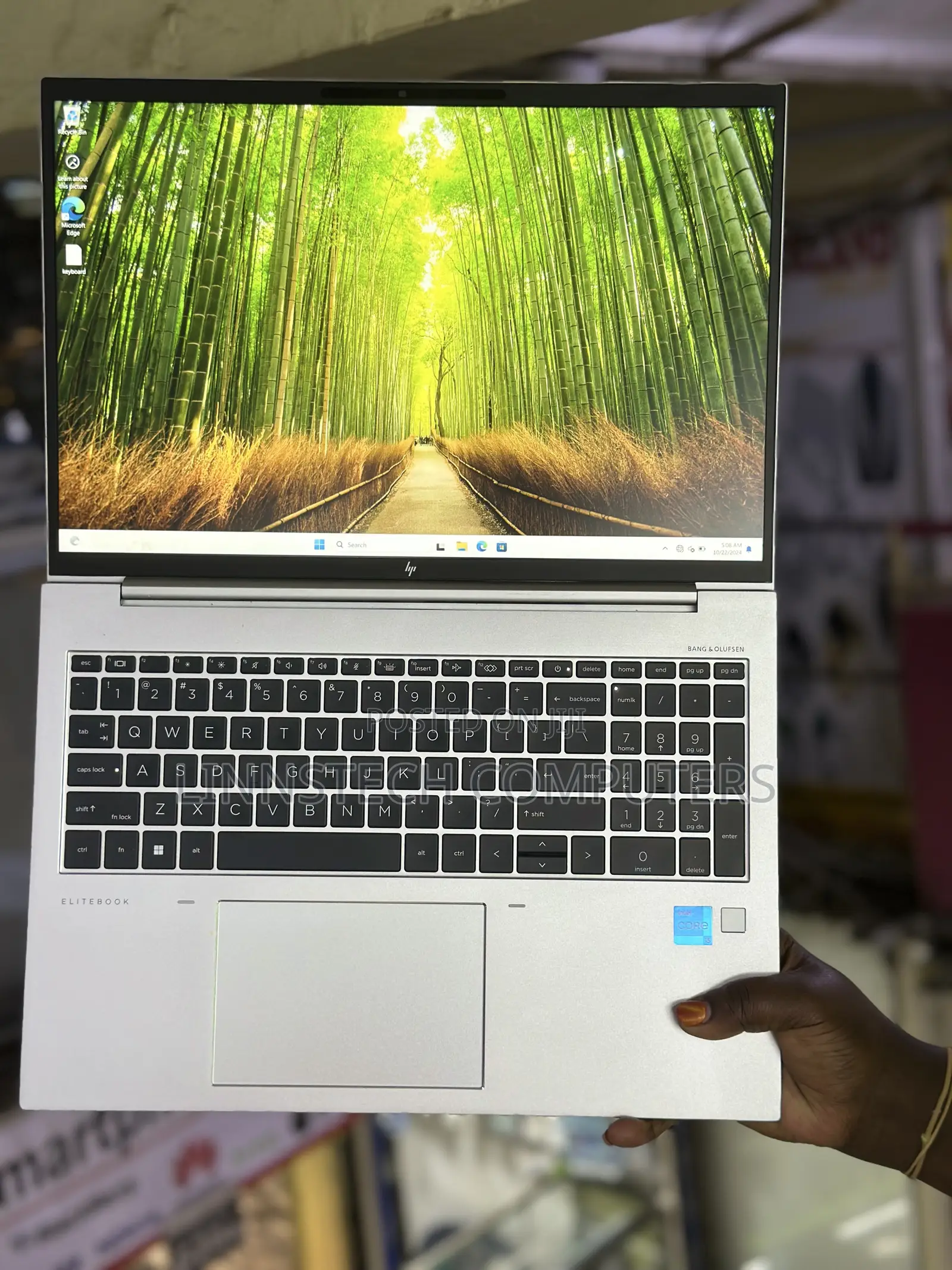 Laptop HP EliteBook 860 G10 16GB Intel Core i5 SSD 256GB