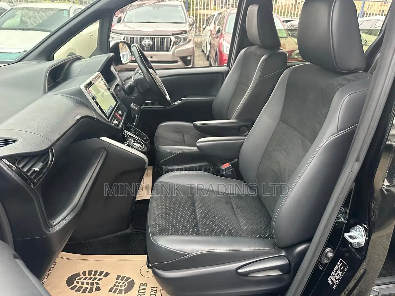 Toyota Voxy ZS Kirameki II 2WD 7-Seater 2020 Black