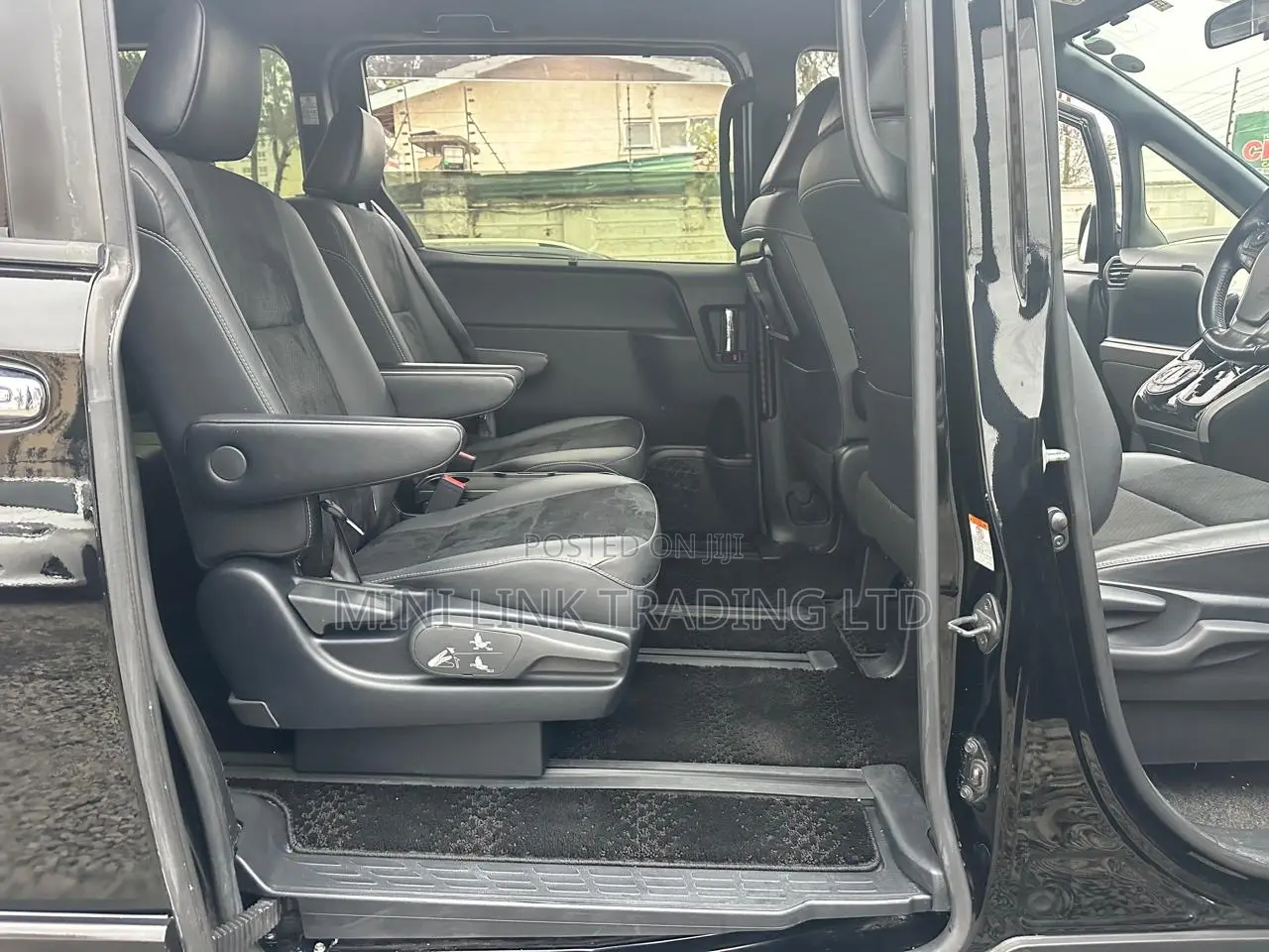 Toyota Voxy ZS Kirameki II 2WD 7-Seater 2020 Black