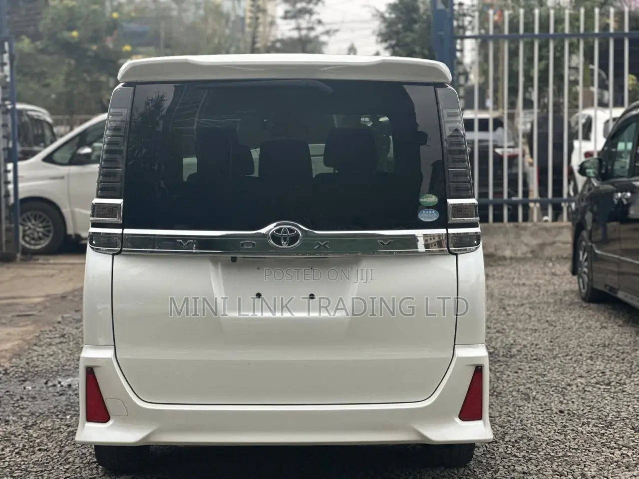 Toyota Voxy ZS Kirameki II 2WD 7-Seater 2019 Pearl