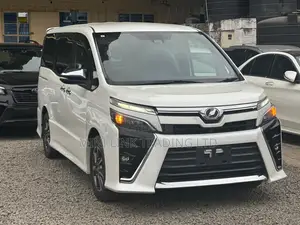Toyota Voxy ZS Kirameki II 2WD 7-Seater 2019 Pearl