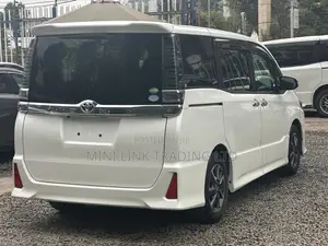 Toyota Voxy ZS Kirameki II 2WD 7-Seater 2019 Pearl