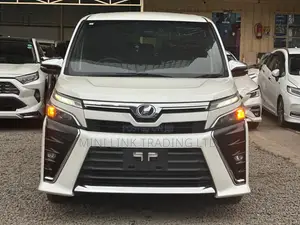 Toyota Voxy ZS Kirameki II 2WD 7-Seater 2019 Pearl