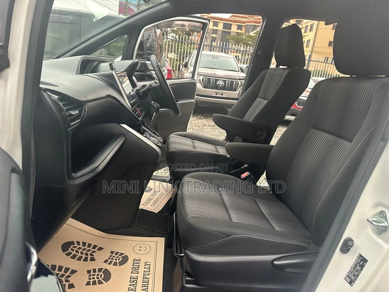 Toyota Voxy ZS Kirameki II 2WD 7-Seater 2019 Pearl