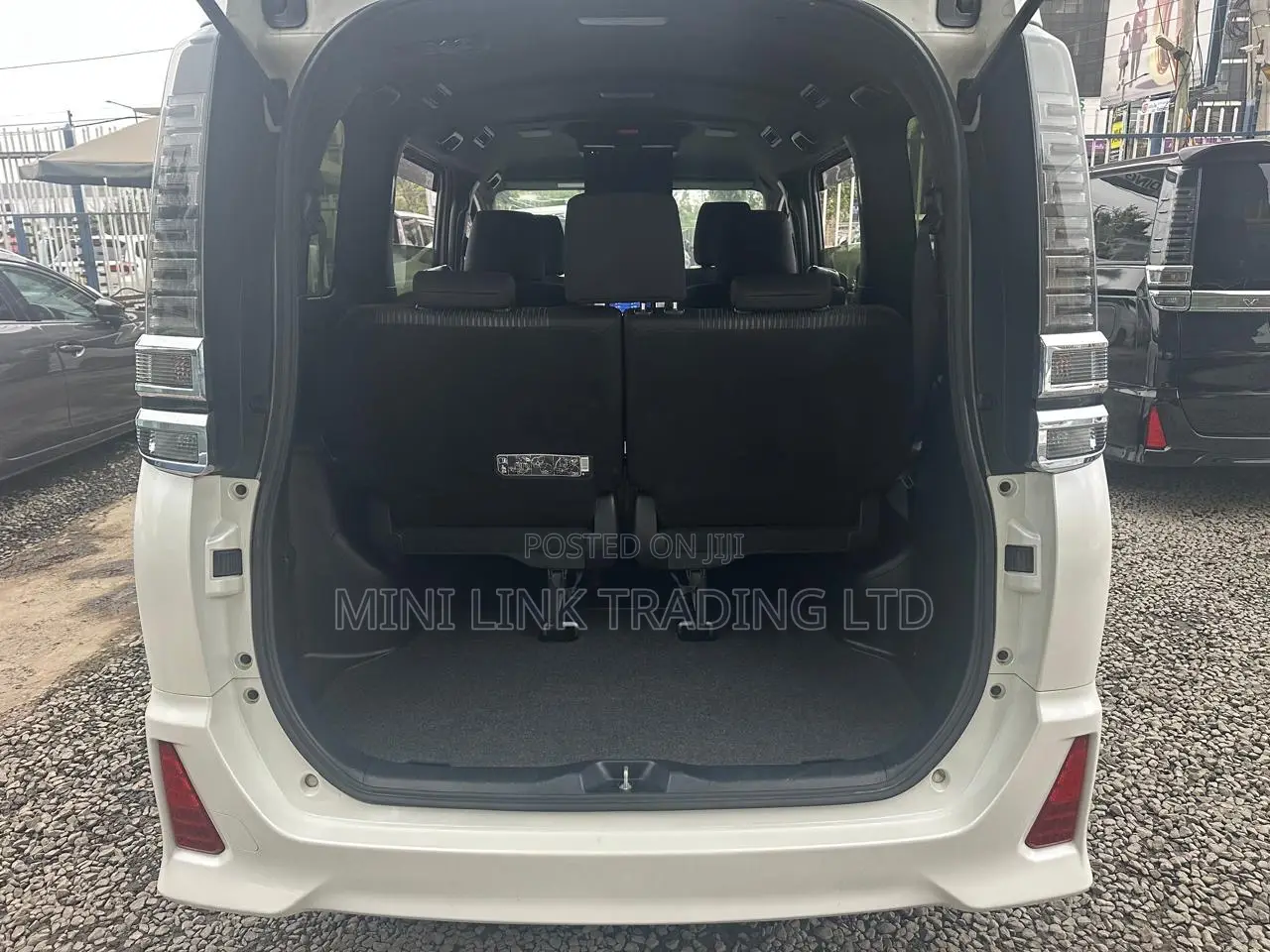 Toyota Voxy ZS Kirameki II 2WD 7-Seater 2019 Pearl