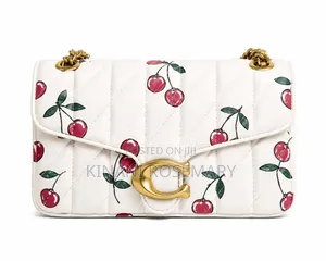 Quilted Chain Shoulder Crossbody Handbag – Black With Red Lip Print