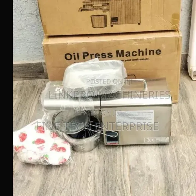 Oil Press Machine .