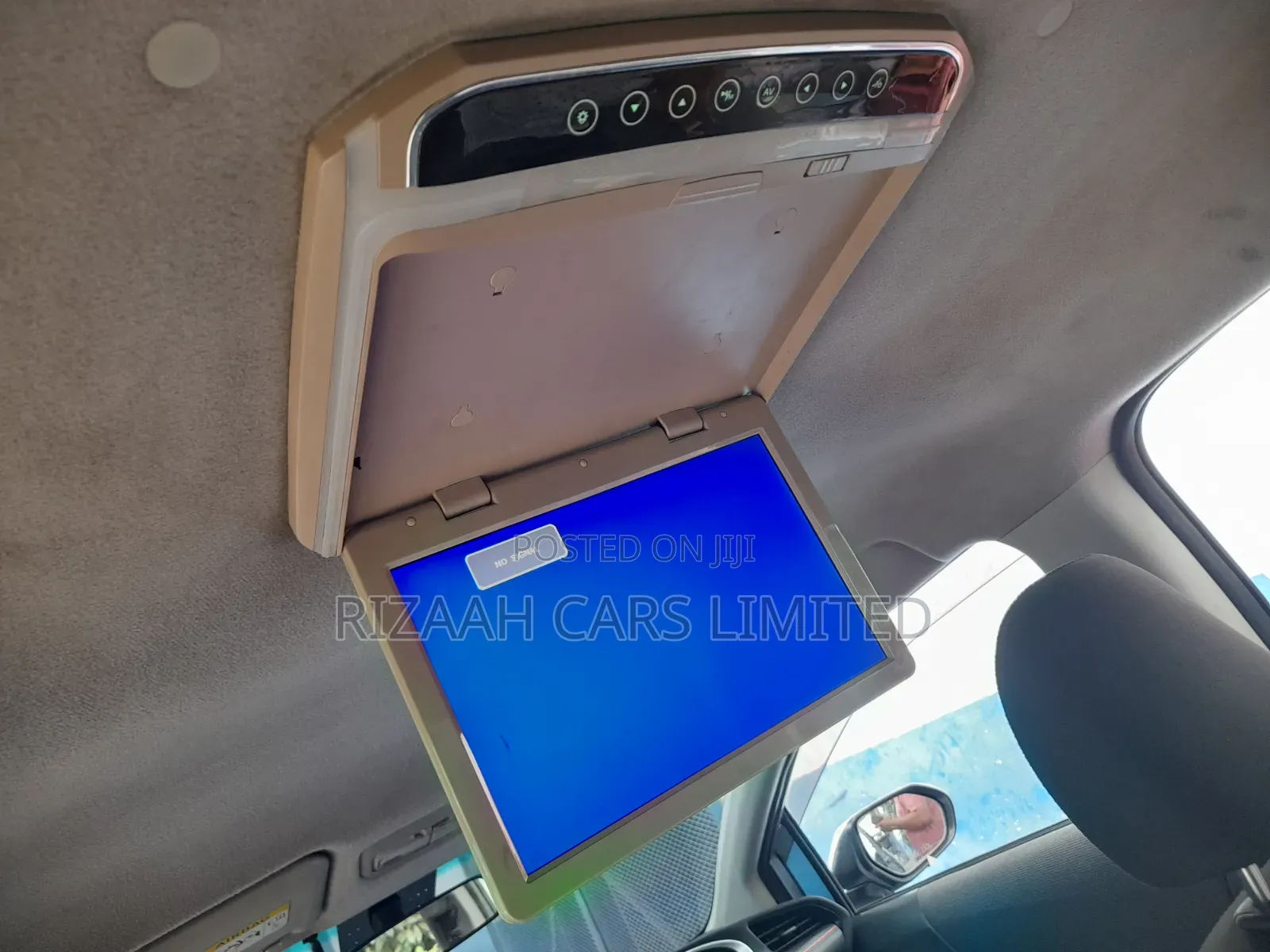 Toyota Sienta 2016 Silver